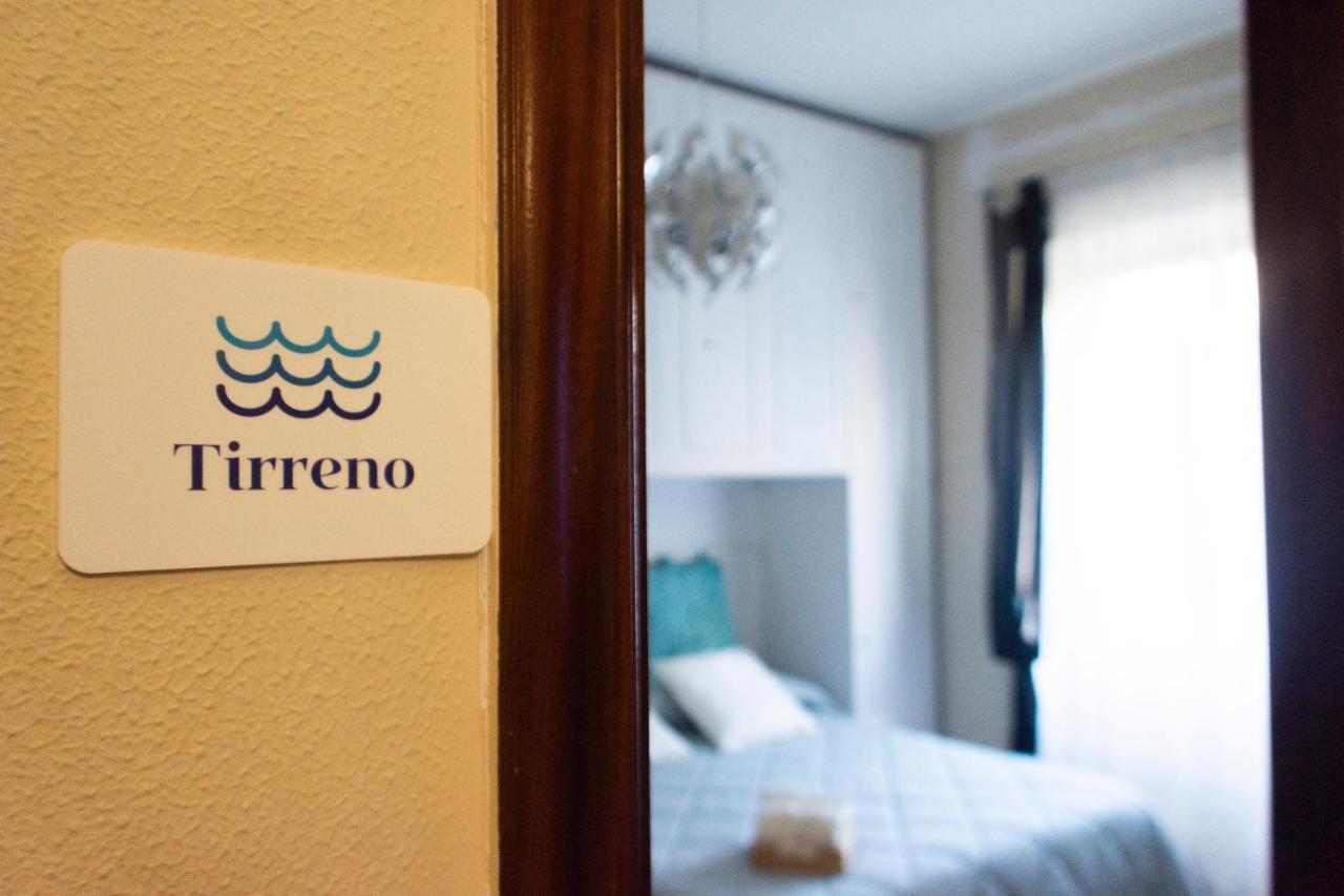 Blue Wave Bed&Breakfast サレルノ エクステリア 写真